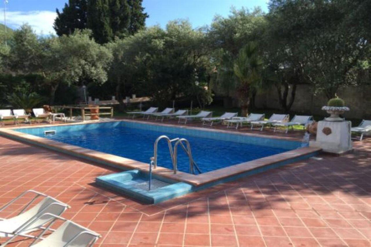Hotel Villa Al Parco Forio di Ischia المظهر الخارجي الصورة