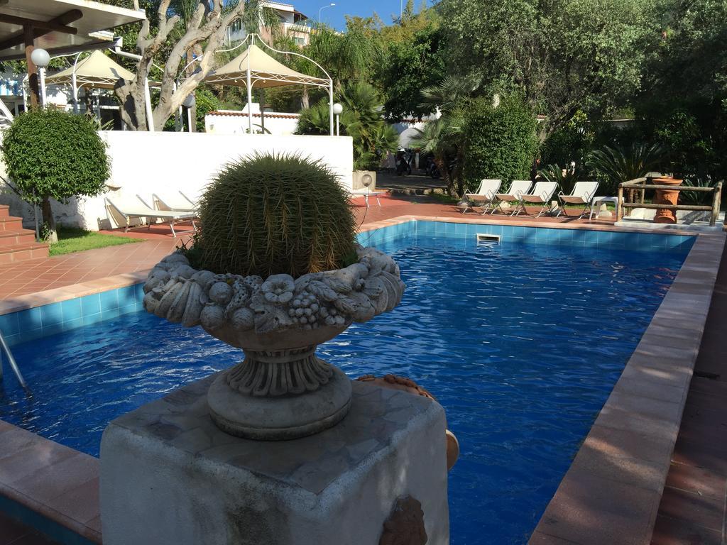Hotel Villa Al Parco Forio di Ischia المظهر الخارجي الصورة